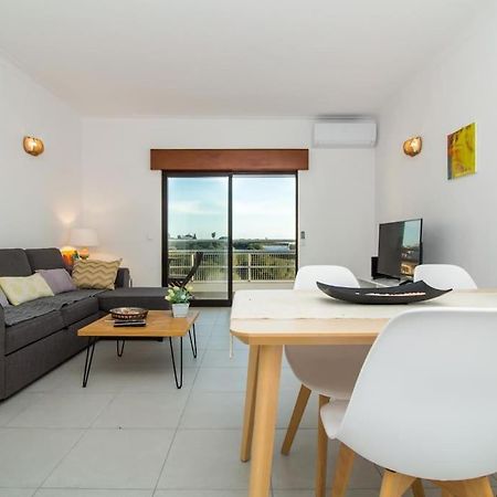 Central Apartment - Pool And Sea View & Albufeira Center Экстерьер фото